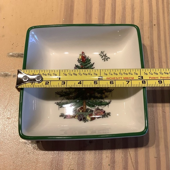 Spode Christmas Tree 3” Mini Dishes - Picture 3 of 4